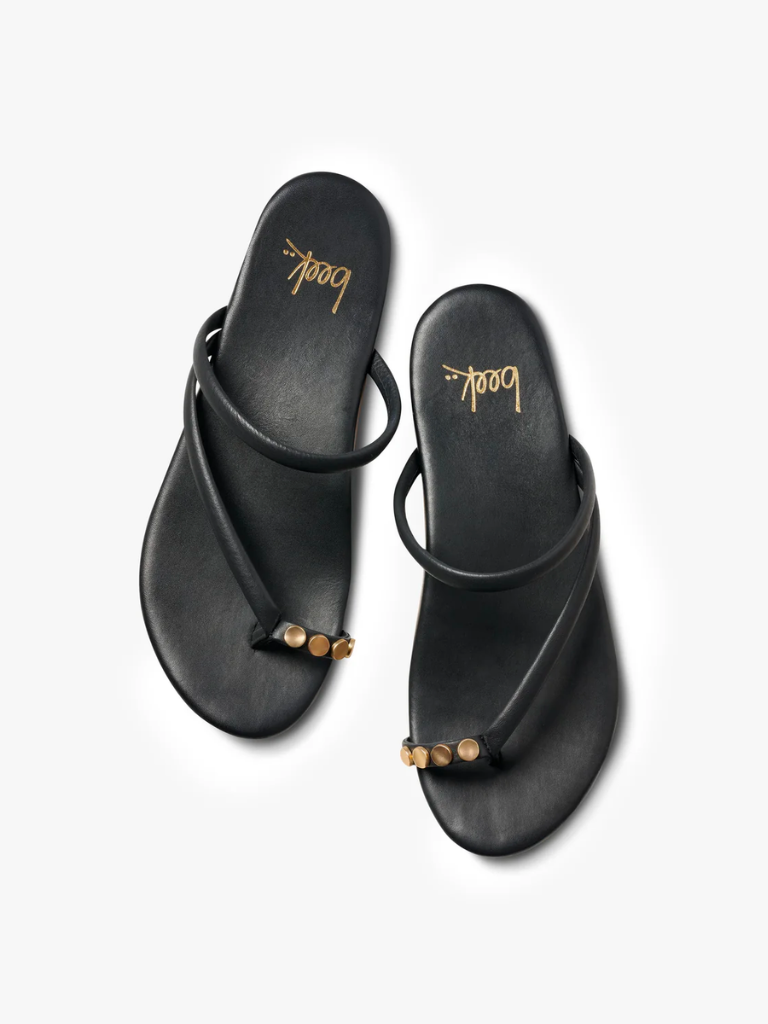 Starbird Leather Toe-Ring Sandal in Black