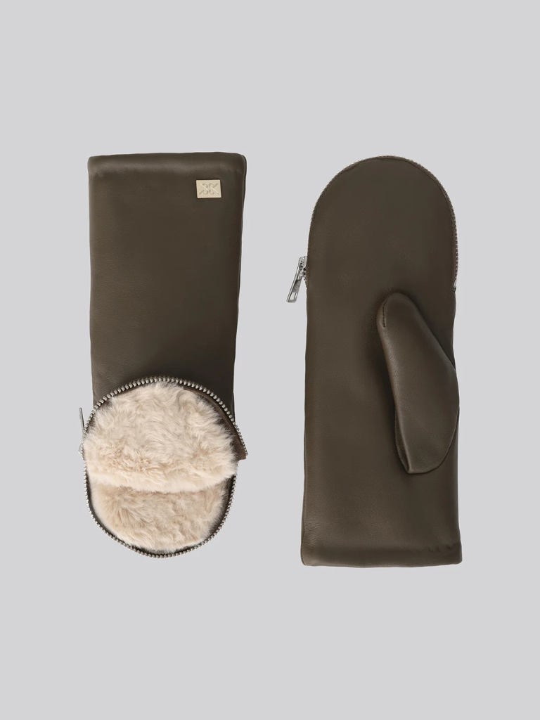Betrice Leather Mitts Lined With Faux Fur in Espresso