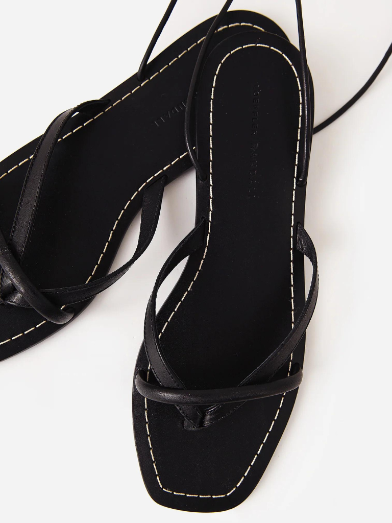 Lilla Sandal in Black