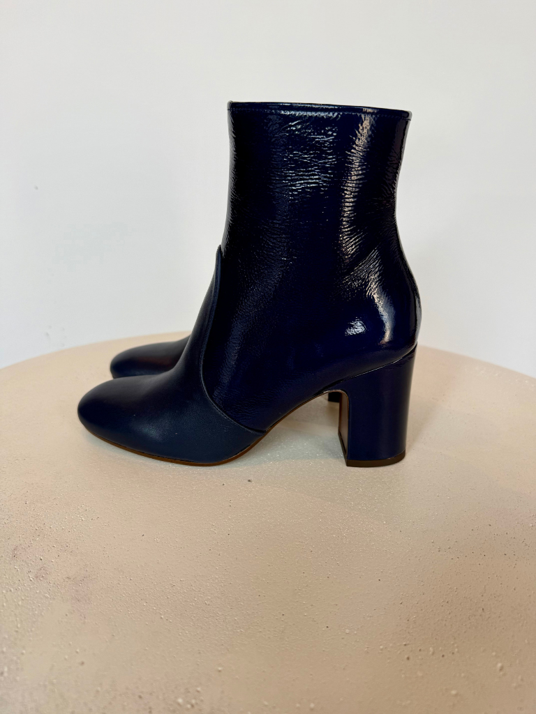 Manu49 Boot in Navy