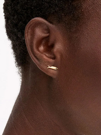 Sardine Stud Earrings in Vintage Gold