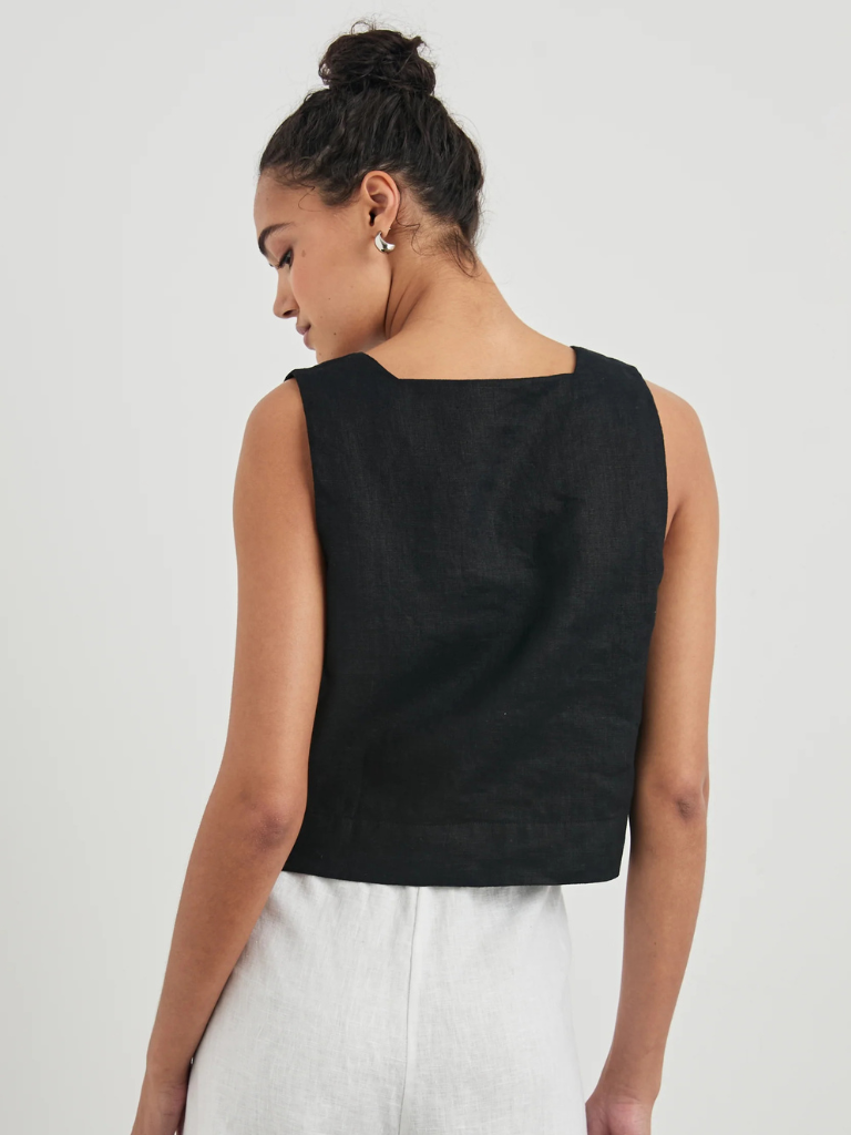 Akira Linen Top in Black