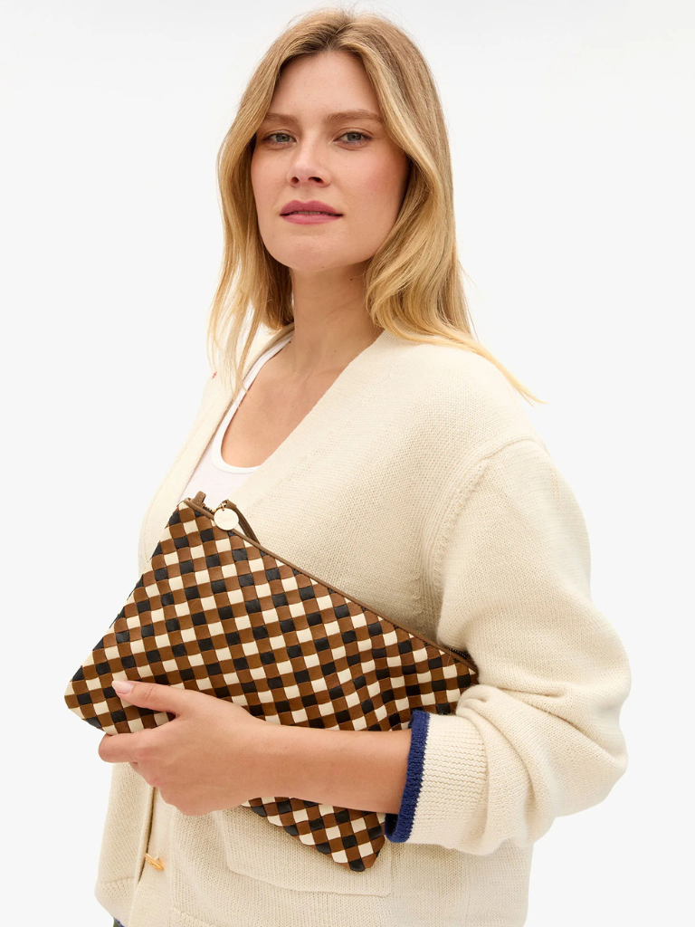 Flat Clutch w/Tabs in Oat Gingham