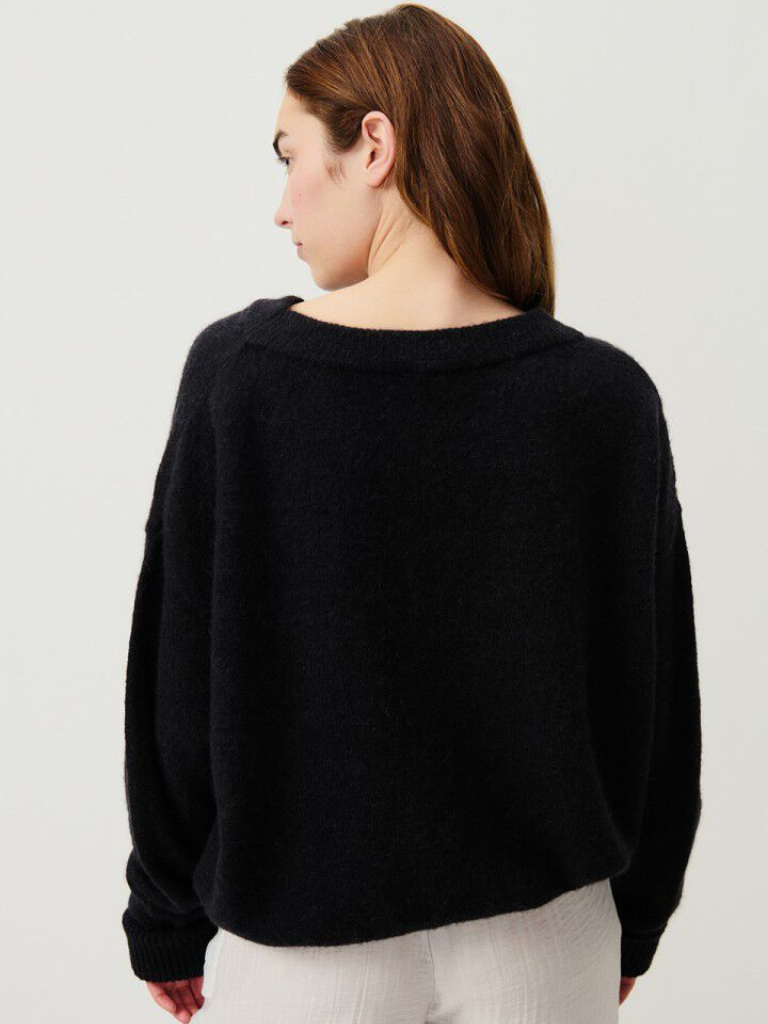 Vitow Jumper in Black