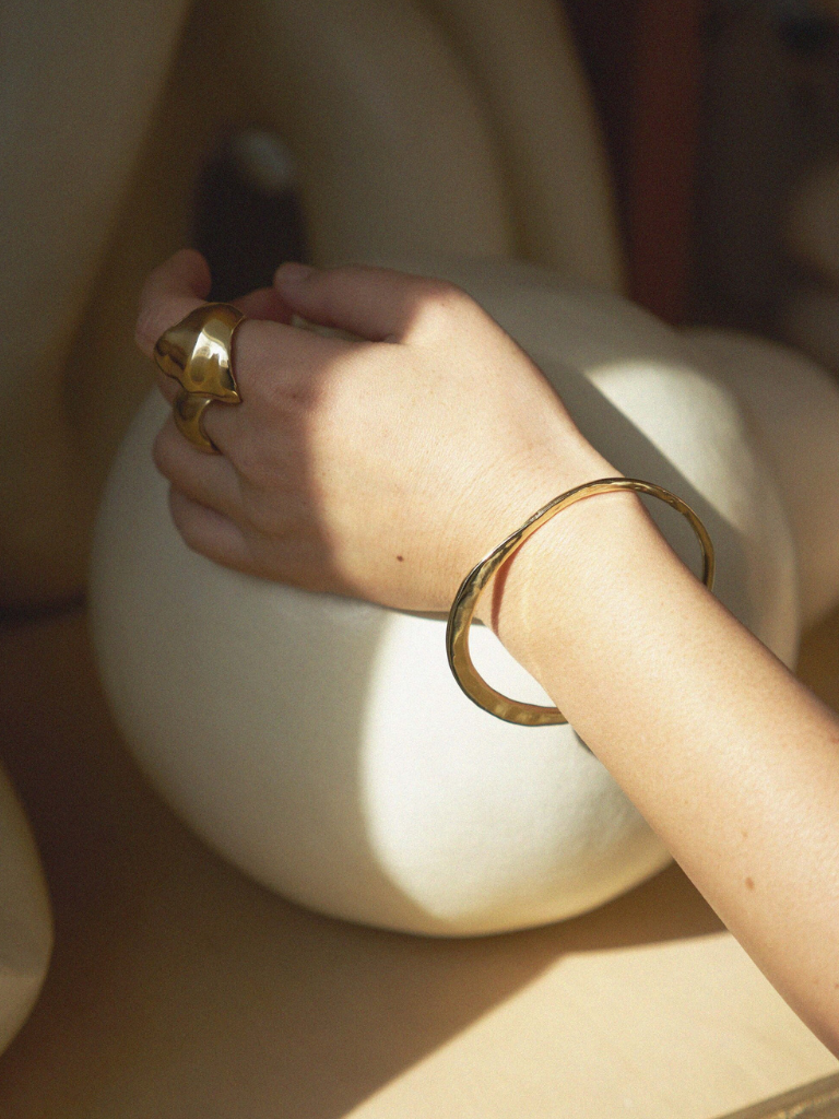Tidal Bangle in Brass
