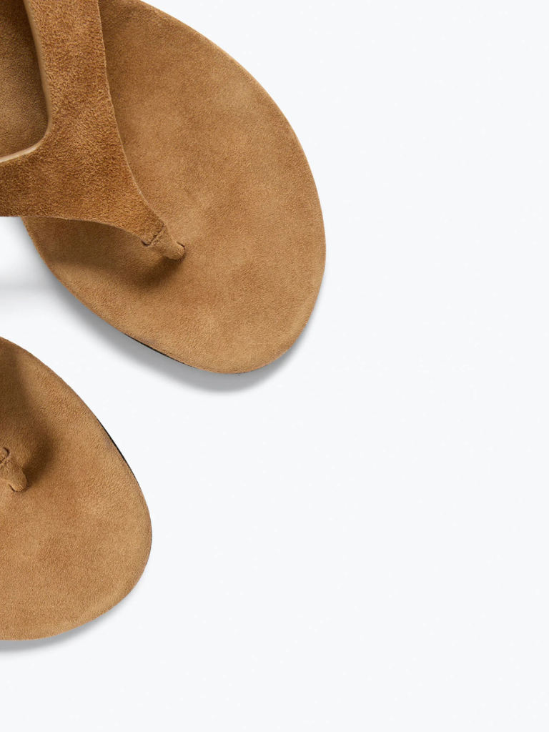 Kat Heeled Thong Sandal in Chestnut Suede