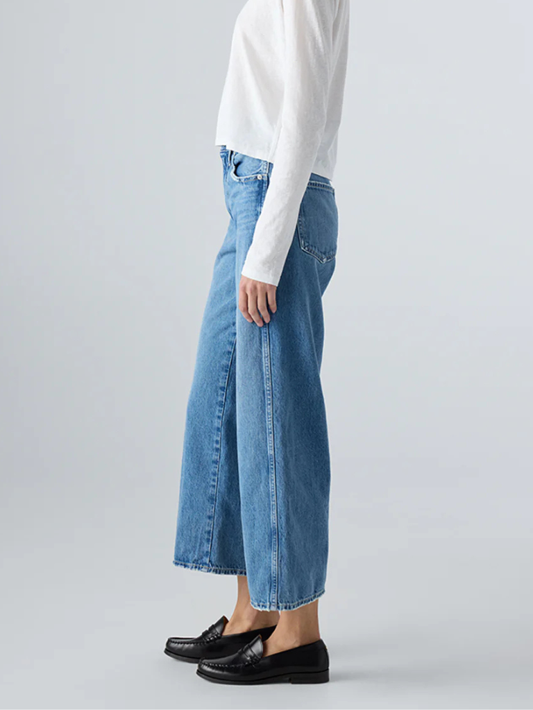 Frida Crop Jean in Smitten