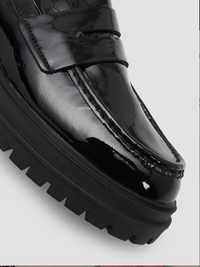 Bedford Loafer in Black