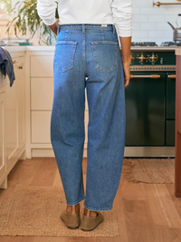 Brennan Barrel Leg Jean in 1978 Blue Wash