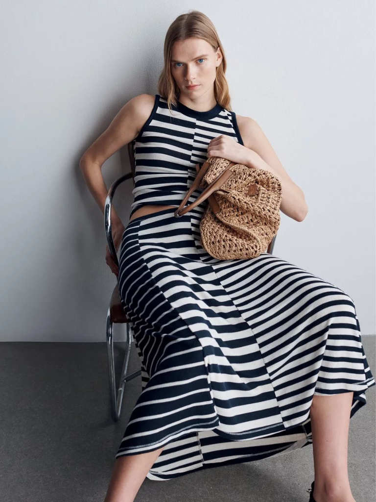 Knit Mix Striped Skirt in Salute Multi