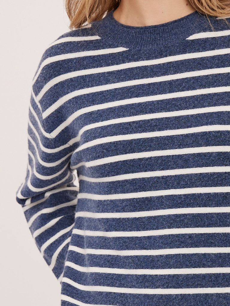 Wanda Pullover Sweater in Navy Stripe