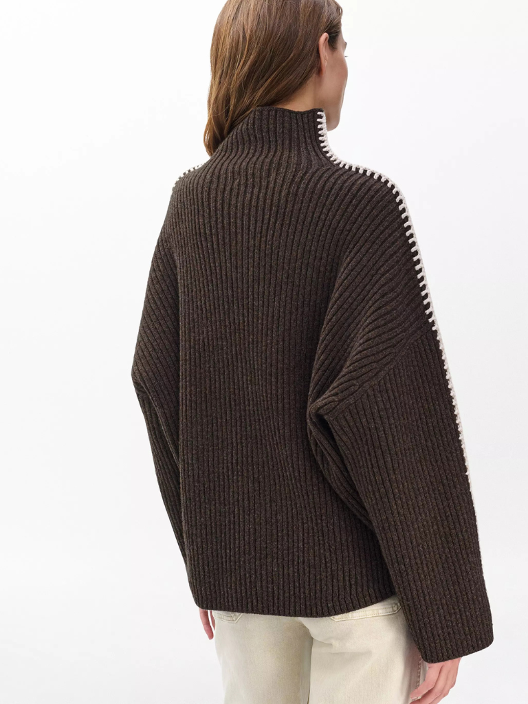 Ingrid Wool Turtleneck in Brown