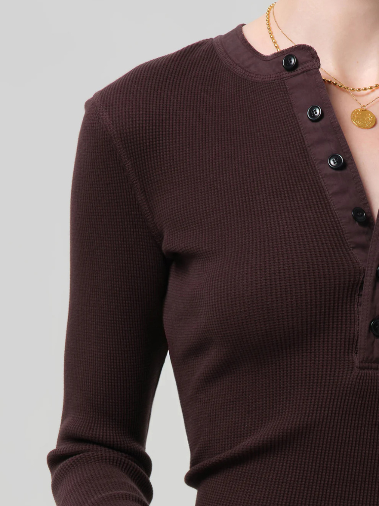 Drea Waffle Henley in Chocolate