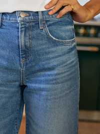 Brennan Barrel Leg Jean in 1978 Blue Wash