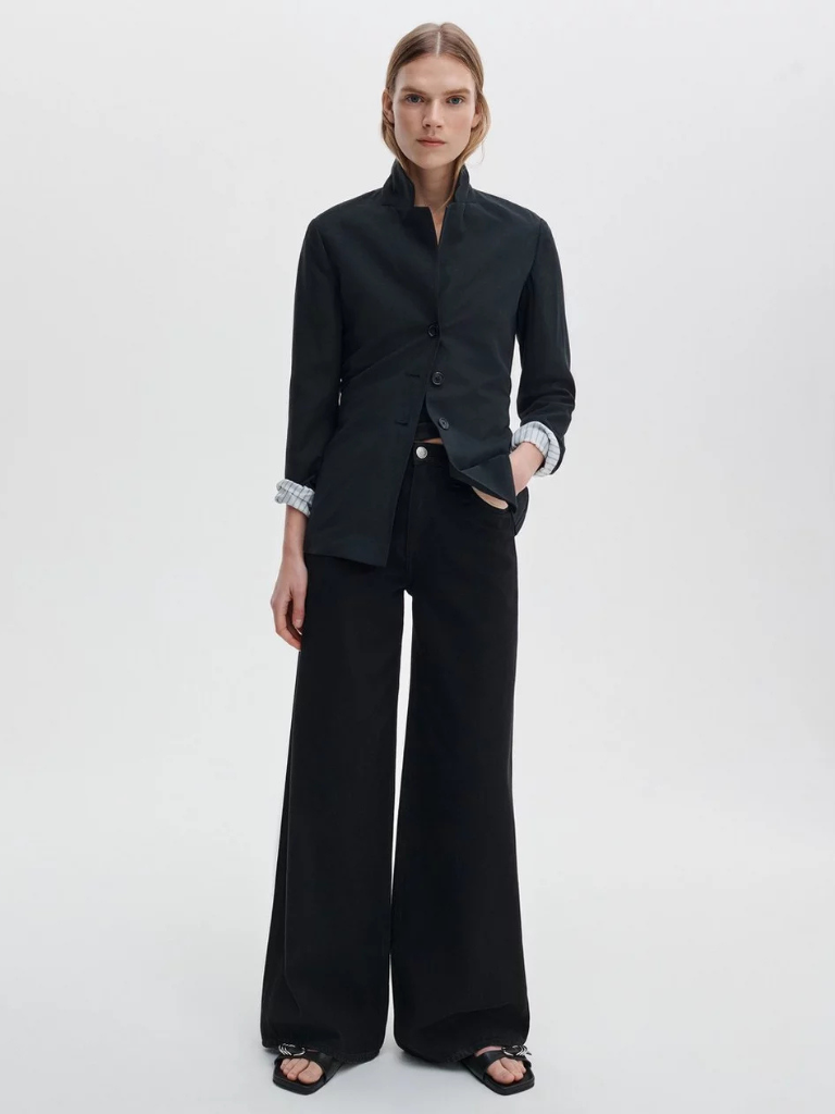 Featherweight Logan Wide-Leg Jean in Black