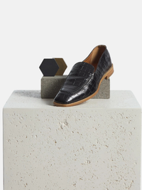 Hootie Loafer in Croco Black