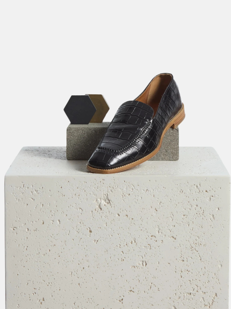 Hootie Loafer in Croco Black