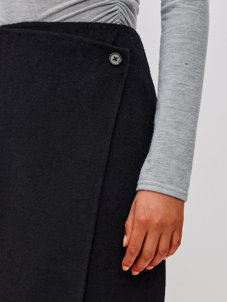 Odette Skirt in Black