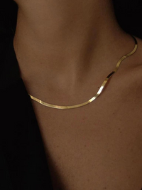 Herringbone Mother Necklace in 10k Gold