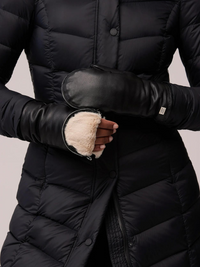 Betrice Leather Mitts Lined With Faux Fur in Black/Hush