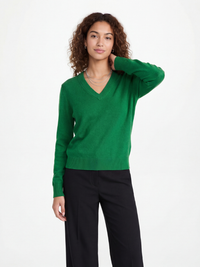 Meadow Classic V-Neck in Green