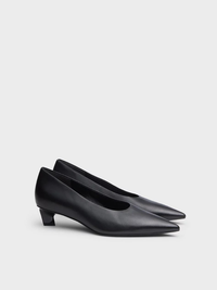 Paloma Leather Pump in Black