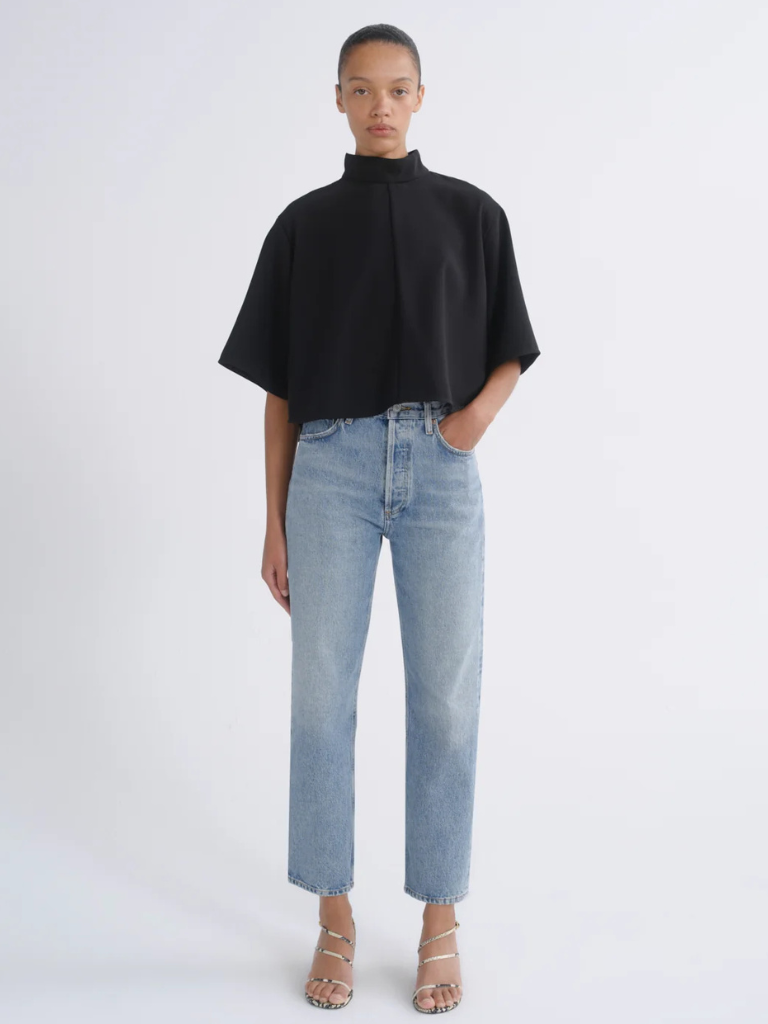 Rom Cropped Mockneck in Black