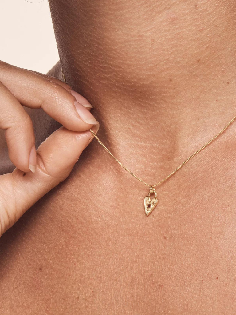 Amore Necklace in Gold and Ruby